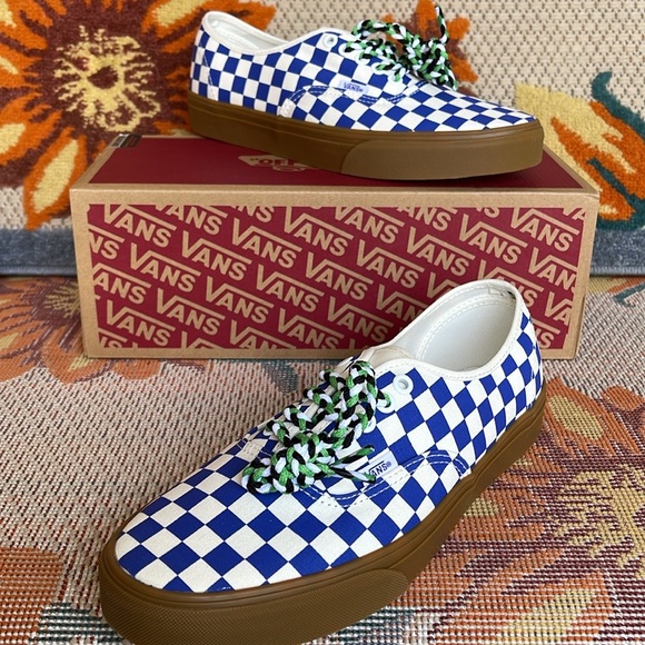 Vans Men’s Authentic
Checkerboard Blue/White
VN0009PVY6Z
Sneakers - Picture 2 of 16